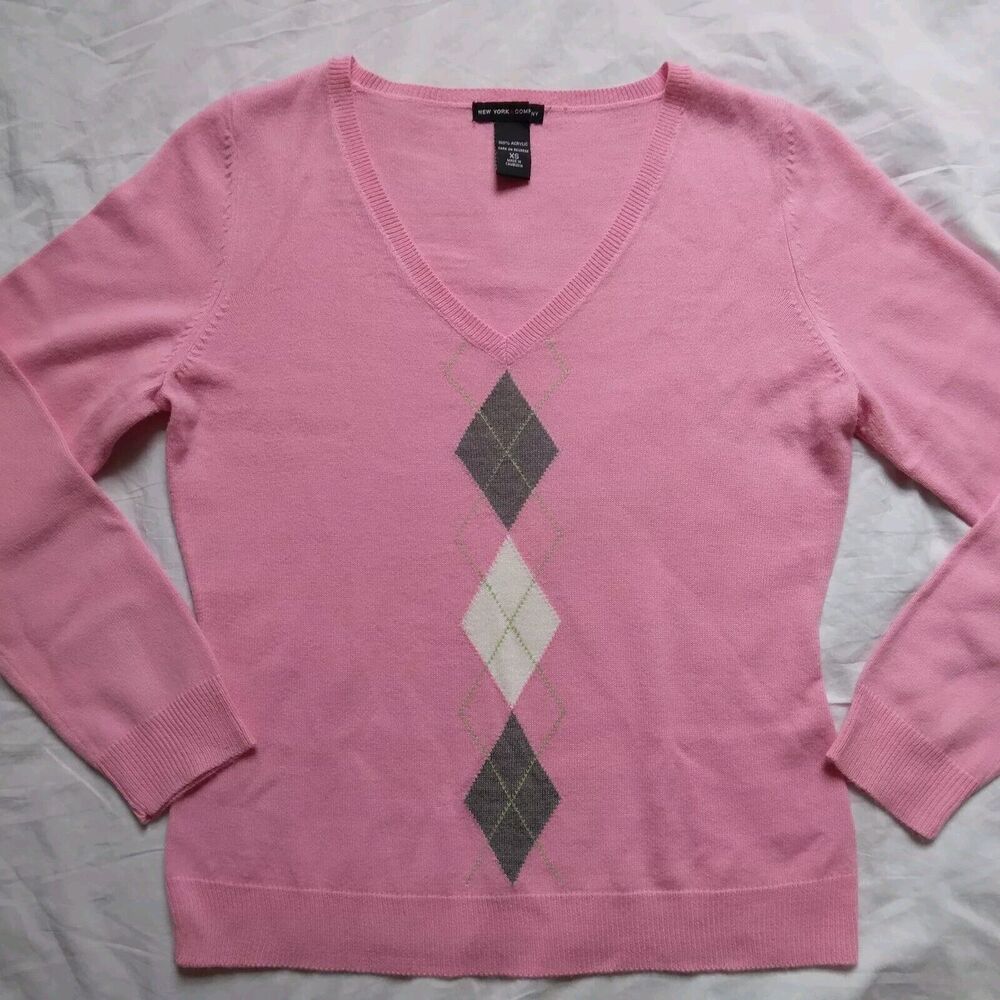 New York and Company Pink Argyle Sweater Academia Barbie Womens Size XS - Picture 2 of 10
